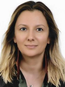Avukat İlknur Önal Tarkan