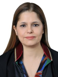 Avukat Deniz Taciroğlu Biratar